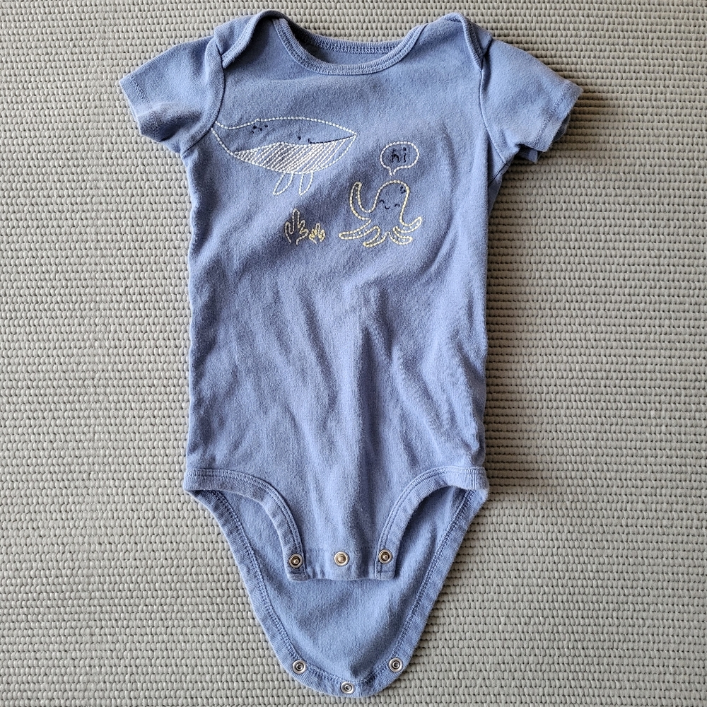 👶🏼 4/$10 12-18 month shortsleeve baby onesie whale octopus ocean sea animals